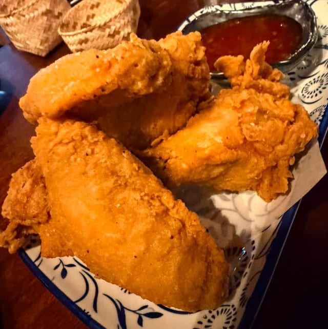 Fried Salted Chicken Wings.