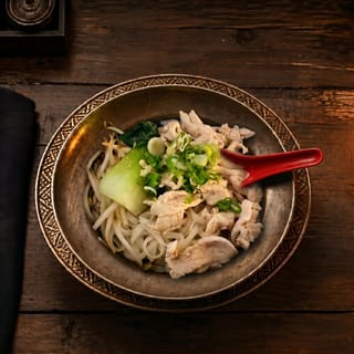 Chicken Noodle Soup (ก๋วยเตี๋ยวน้ำไก่)